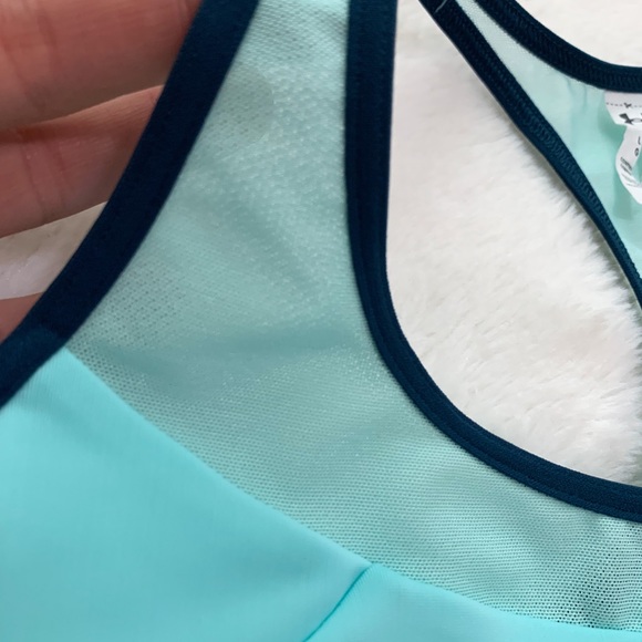 UNDER ARMOUR Breathe Sports Bra - Picture 4 of 9